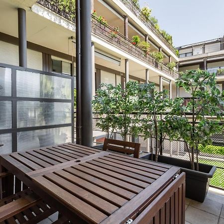 Elegant Loft With Balcony! Apartment Milan Bagian luar foto