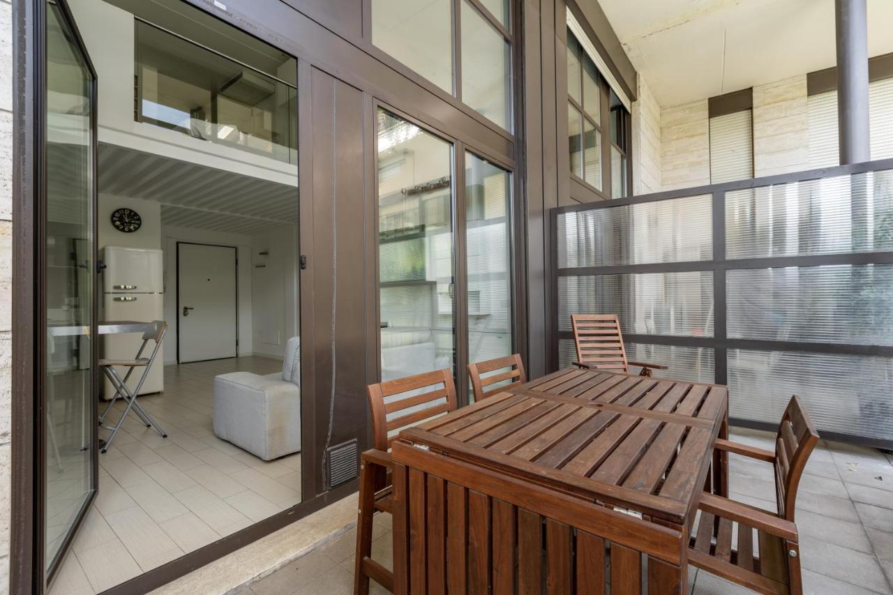 Elegant Loft With Balcony! Apartment Milan Bagian luar foto