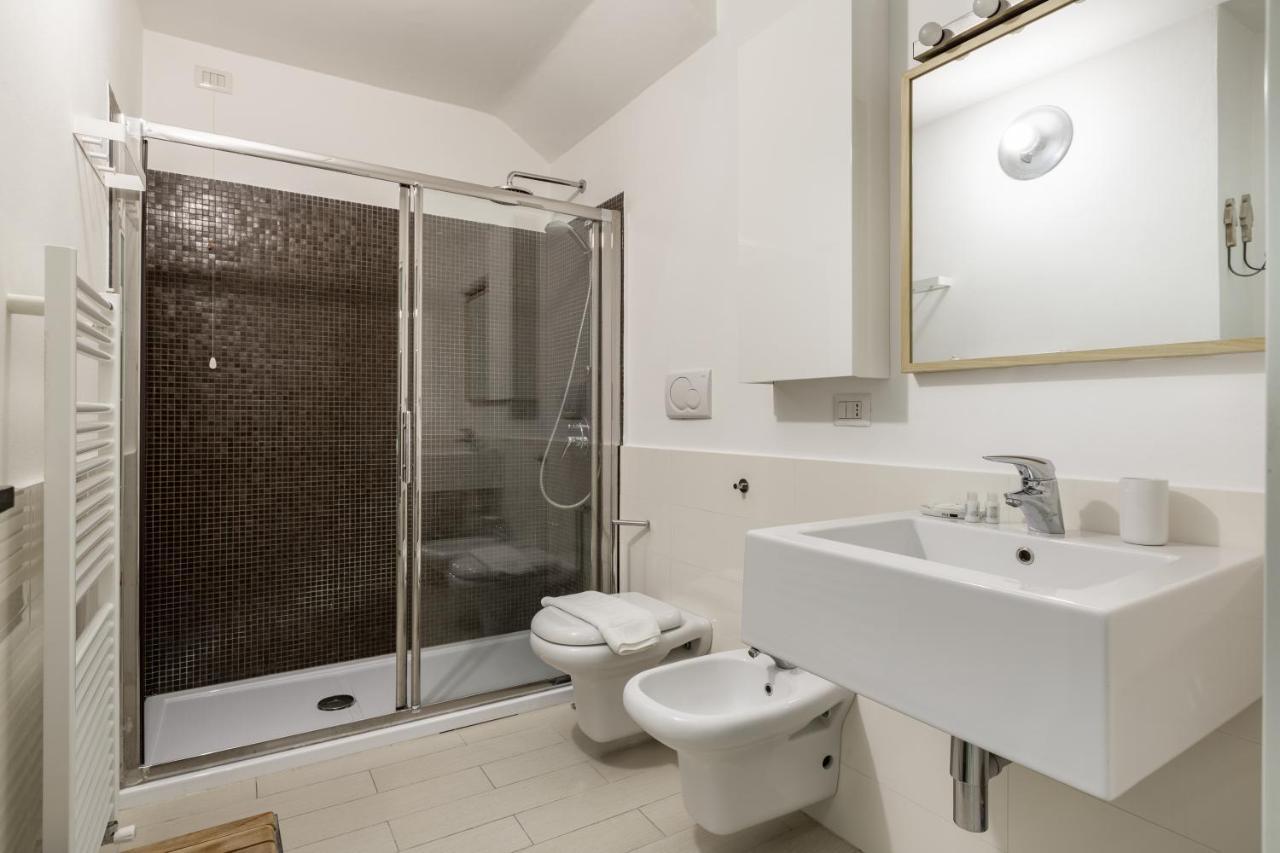 Elegant Loft With Balcony! Apartment Milan Bagian luar foto