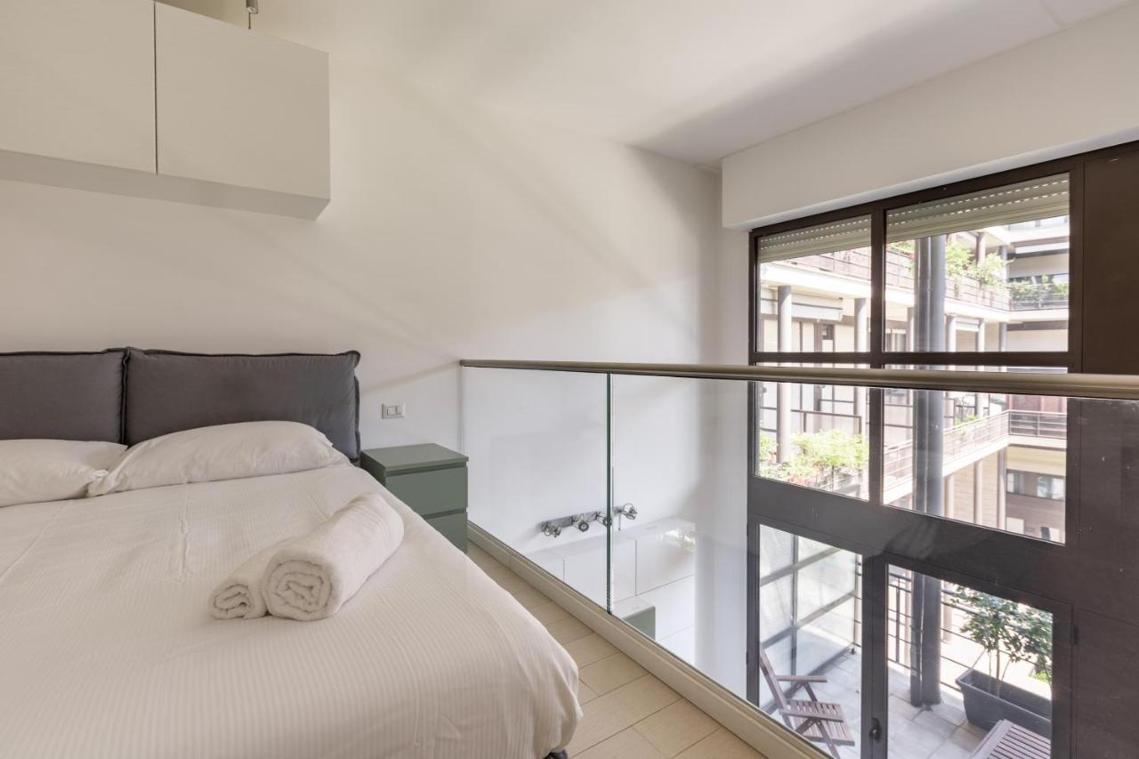 Elegant Loft With Balcony! Apartment Milan Bagian luar foto
